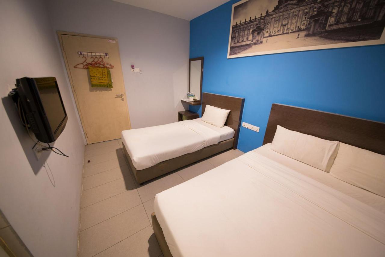 Golden Pearl Hotel Near Universiti Tun Hussein Onn Malaysia Uthm Бату-Пахат Экстерьер фото